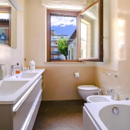 Appartement Center Wi-fi Private Parking 6 Posti *